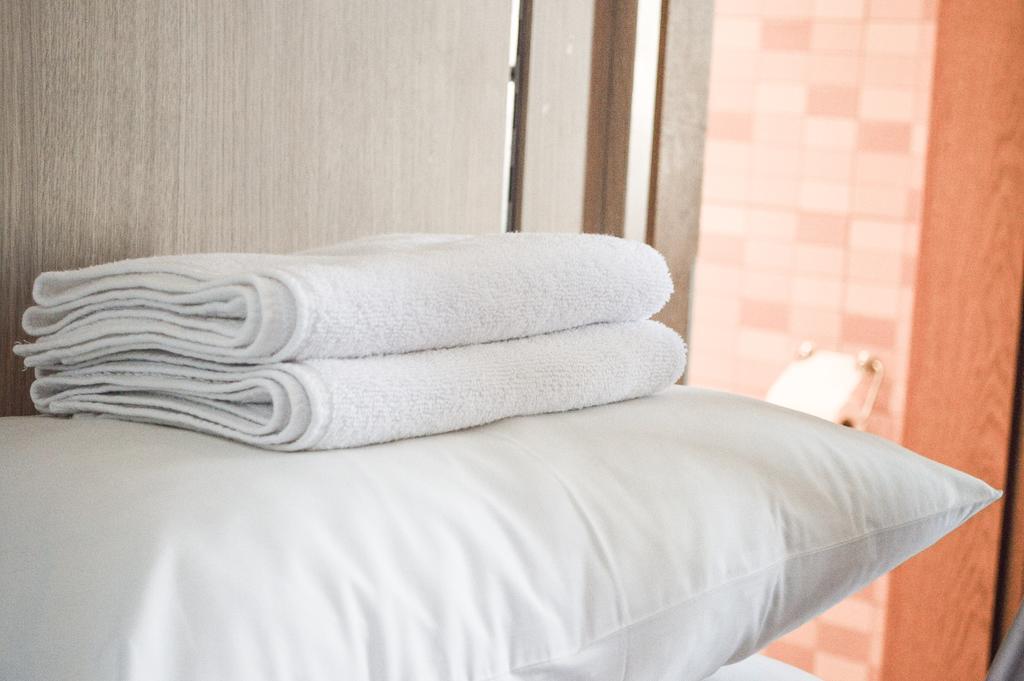 Cafe Hotel Rudzons Madona Room photo